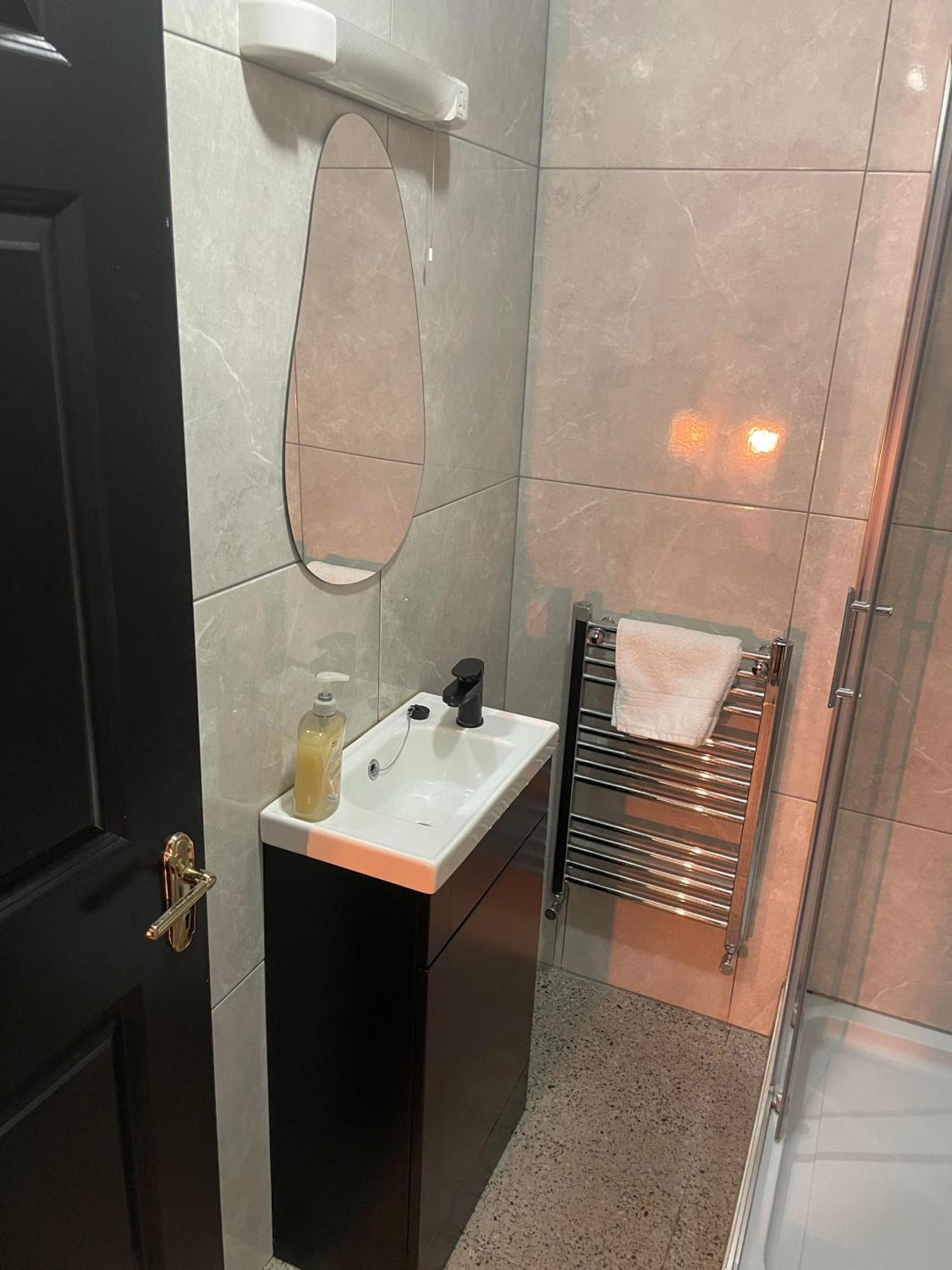 The Ivy Rooms Clifden Ngoại thất bức ảnh